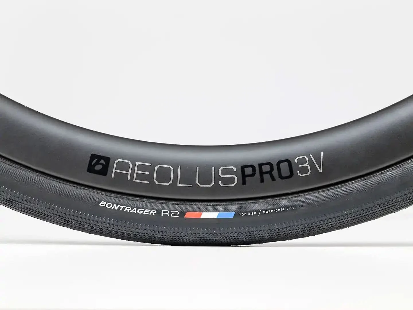 Tyre Bontrager R2 Hard-Case Lite Road - Image 3