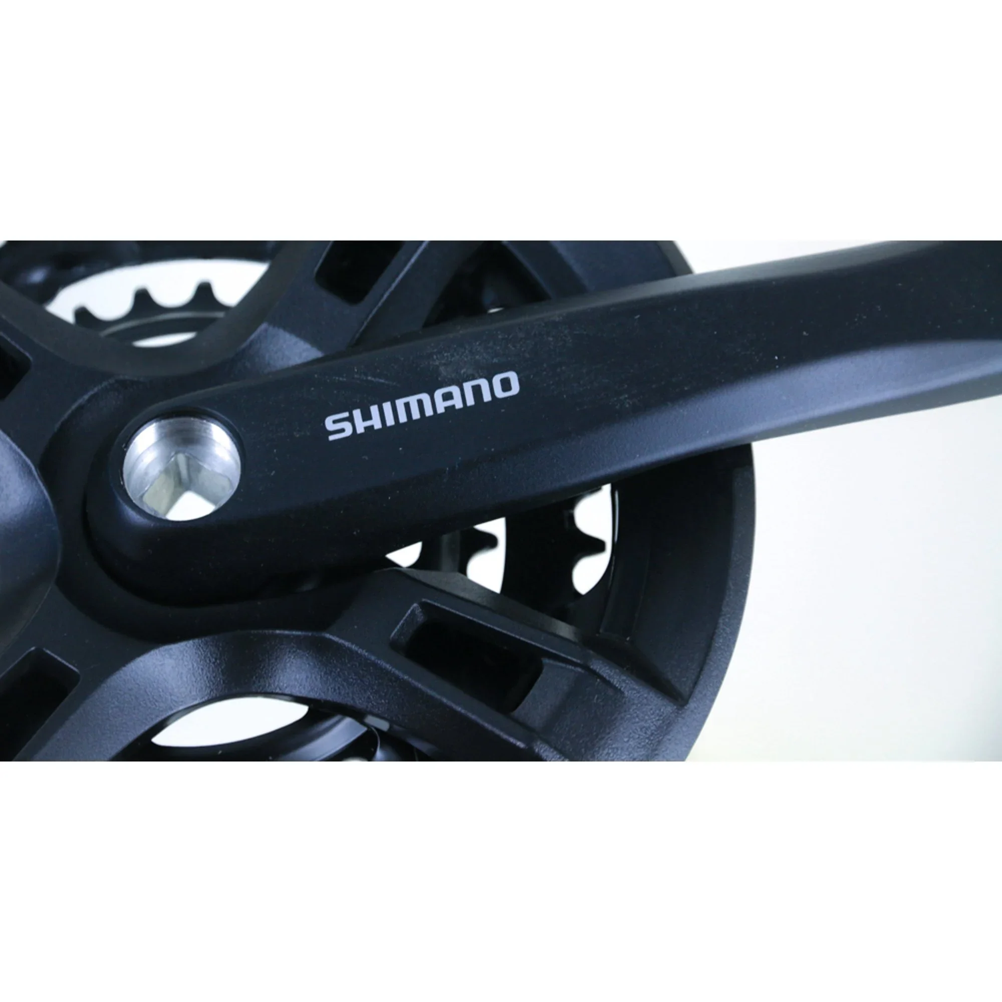 Crankset with Chainguard 28/38/48t Shimano Altus M171 170mm - Image 4