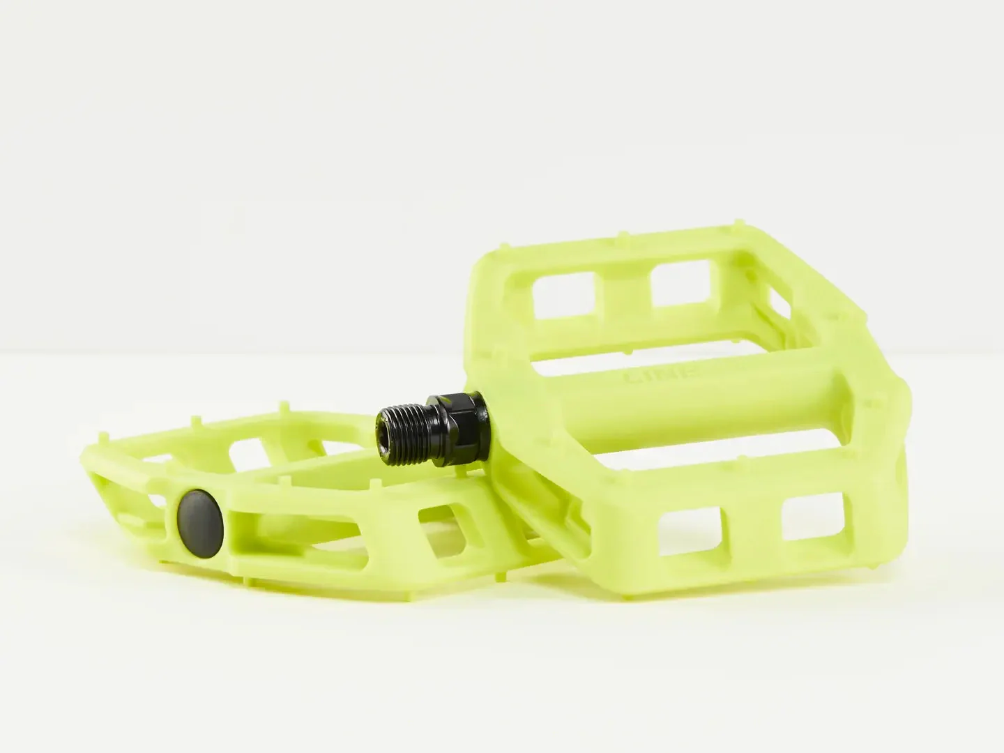Pedal Set Bontrager Line Comp Flat - Image 3