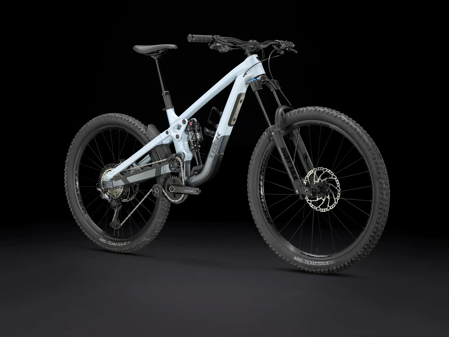 Slash 8 Gen 6 - 2025 - Image 2