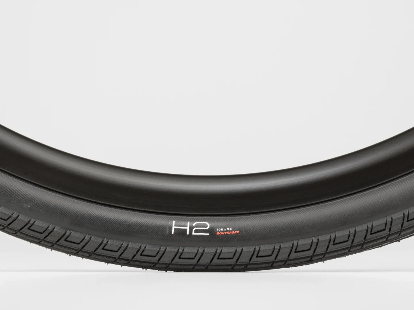 Tyre Bontrager H2 Hybrid - Image 17